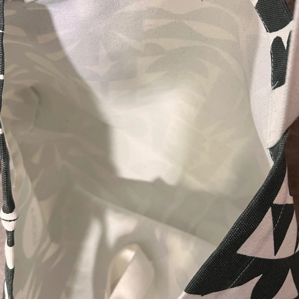 Vuori Tote Bag Unisex OS Black White Abstract Geometric Canvas Athleisure